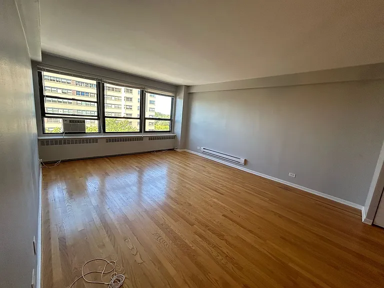 4180 Marine Terrace Apartments — Photo 11