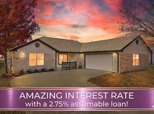 143 Boulder Dr, Kingsland, TX 78639