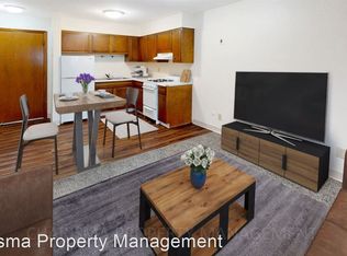 503 E Poplar Dr #106, Canton, SD 57013
