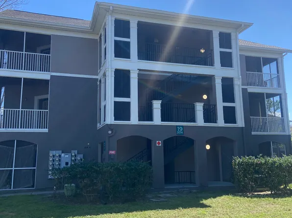 9314 Crescent Loop Cir APT 305, Tampa, FL 33619