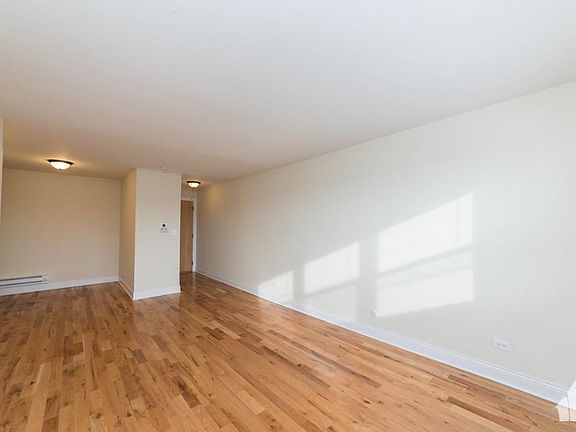 2nd image of 555 W Arlington Pl APT 409L