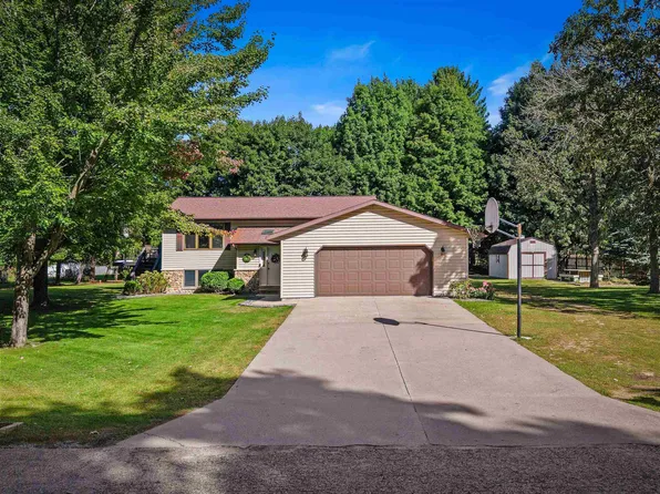 W7734 Buttercup Ln, Wautoma, WI 54982