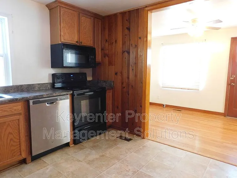 277 Skyview Cir #101 — Photo 13