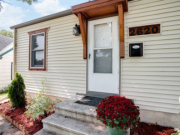 Charming curb appeal!