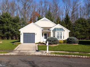 6 Ramsey Ct, Mount Laurel, NJ 08054