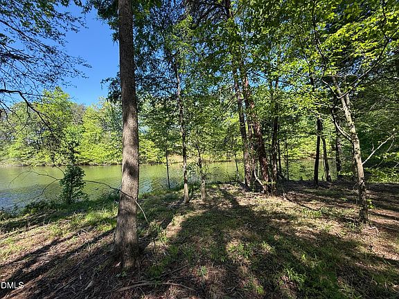2nd image of 618 Crystal Cove Ln #3