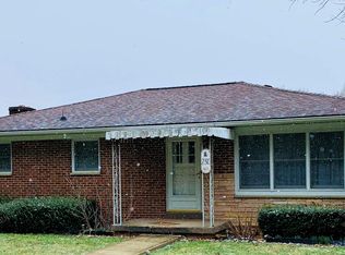 230 Ridgewood Ave, Oak Hill, WV 25901