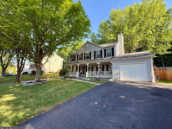 6111 Plainville Ln, Woodbridge, VA 22193