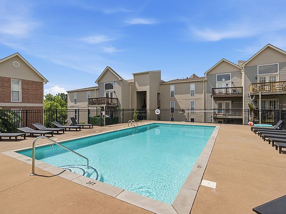 2nd image of 420 Elysian Fields Rd APT E7