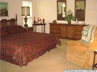 5th image of 8884 Cedar Crest Ln