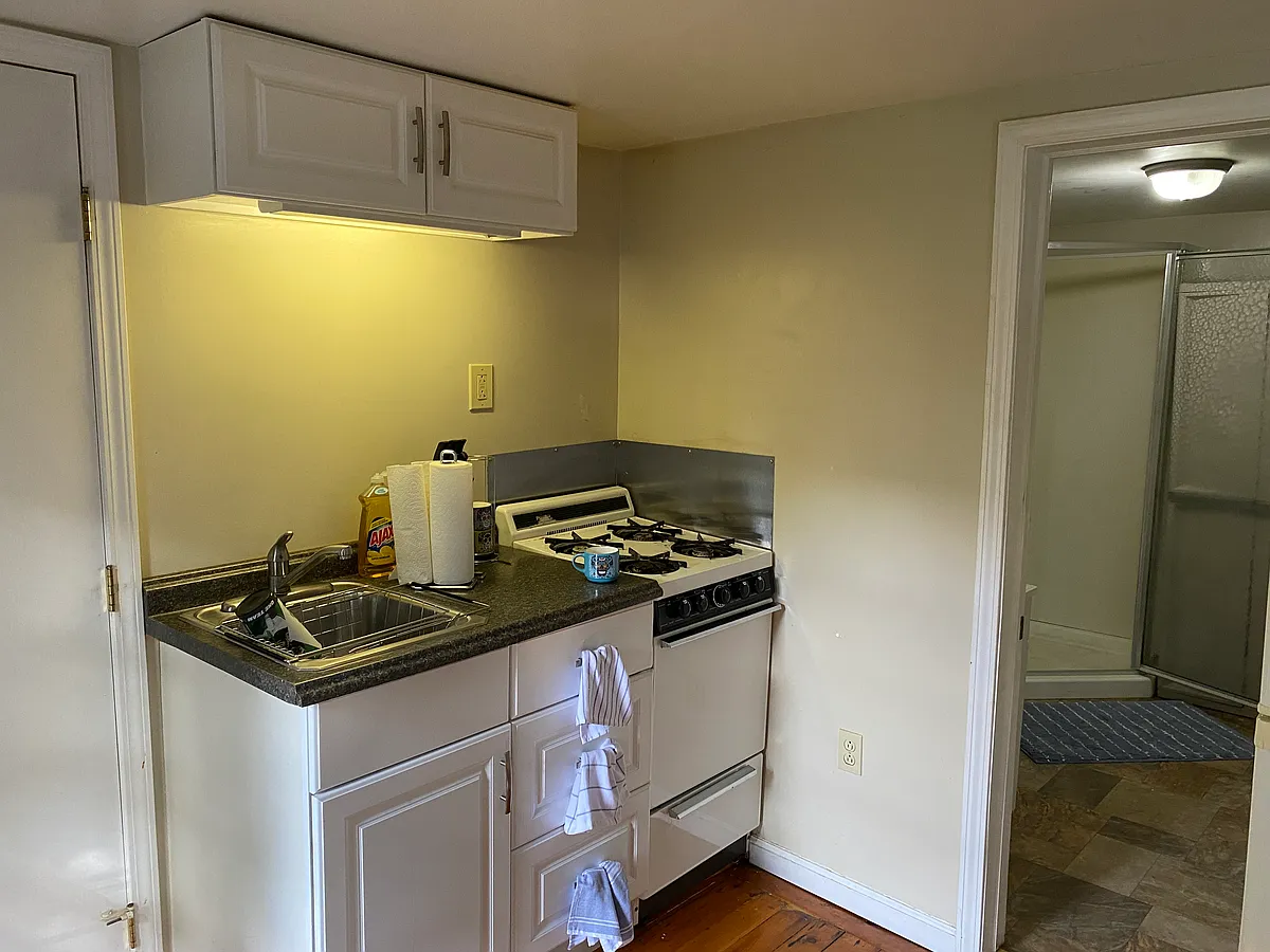 Building Photo - 4 Highland Ave #1