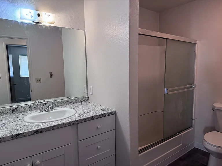 1138 Forestwood Dr — Photo 9