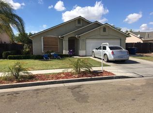 1653 Bennett Way, Sanger, CA 93657