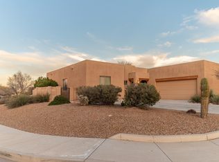 8045 N Painted Feather Dr, Tucson, AZ 85743