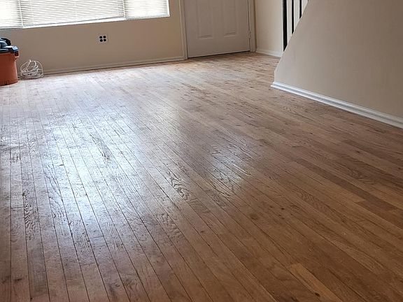 4th image of 260 Clifton Ave