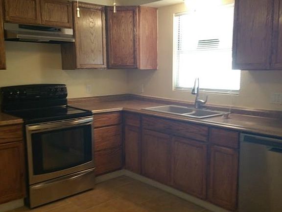 3rd image of 1713 E Navajo Ave