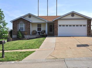 1001 Cantebury Cir, Imperial, MO 63052