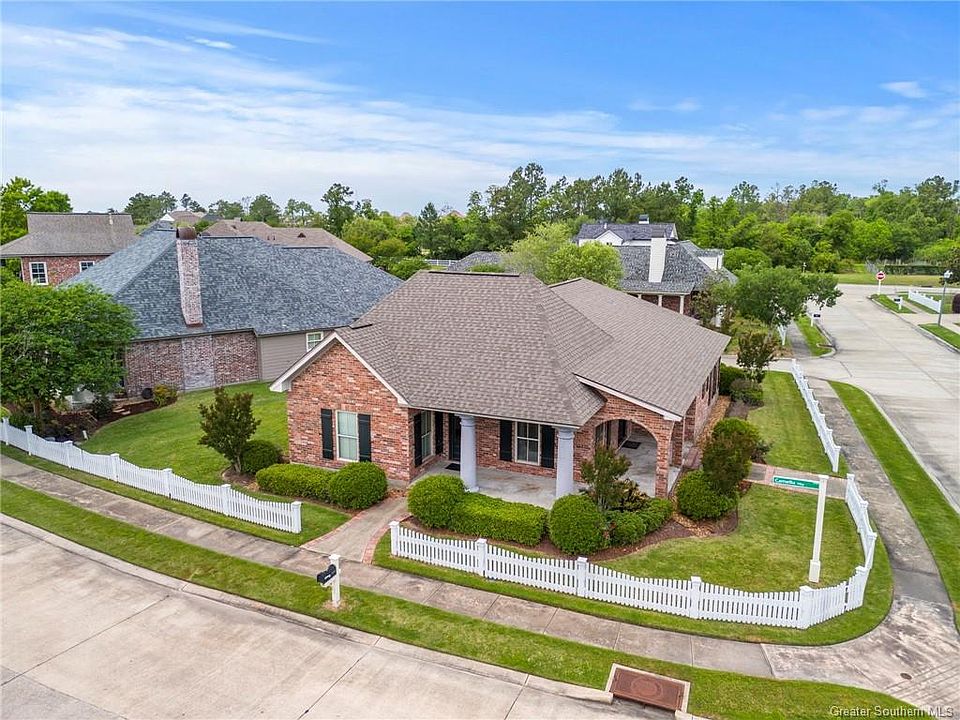 1st image of 5955 Camellia Way