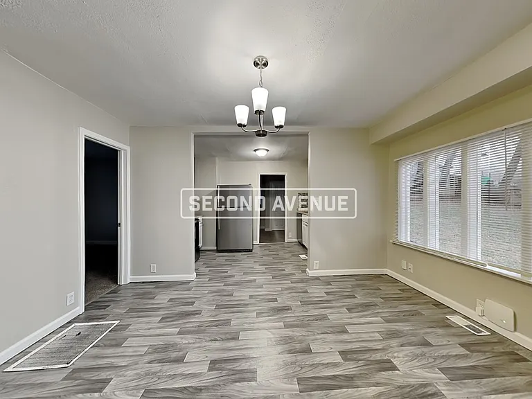 3820 E 69th Ter — Photo 3