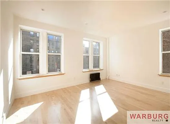 Rented by Warburg | media 27