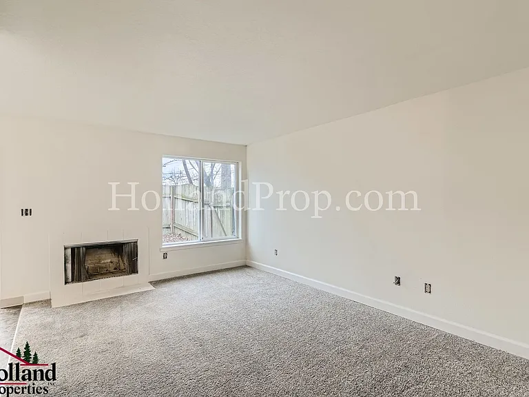 2621 SE 174th Ave #A — Photo 5