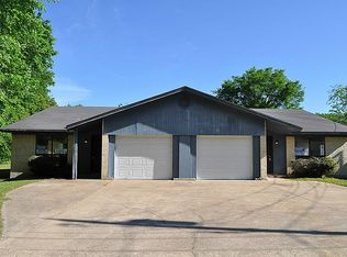 213/215 Bluebird Ln, Lufkin, TX 75904
