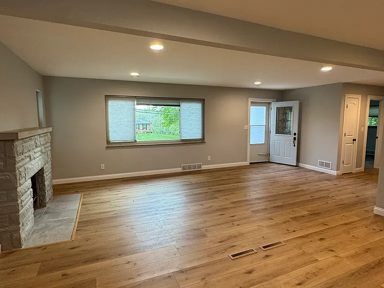 488 Frogtown Rd — Photo 8