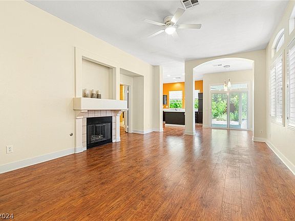 4th image of 3424 Tuscany Village Dr