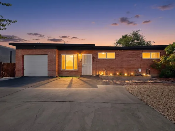 1108 Dorothy St NE, Albuquerque, NM 87112