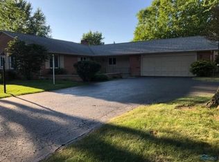 152 Church Hill Dr, Findlay, OH 45840