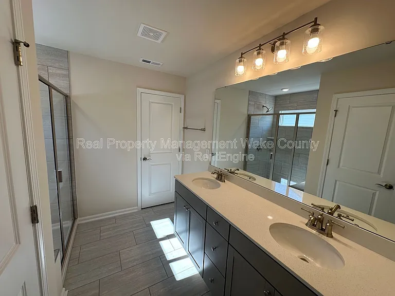344 Abbots Mill Dr — Photo 20