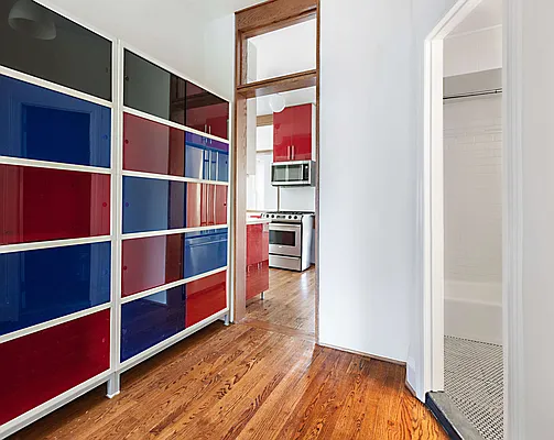 Sold by Compass | media 6