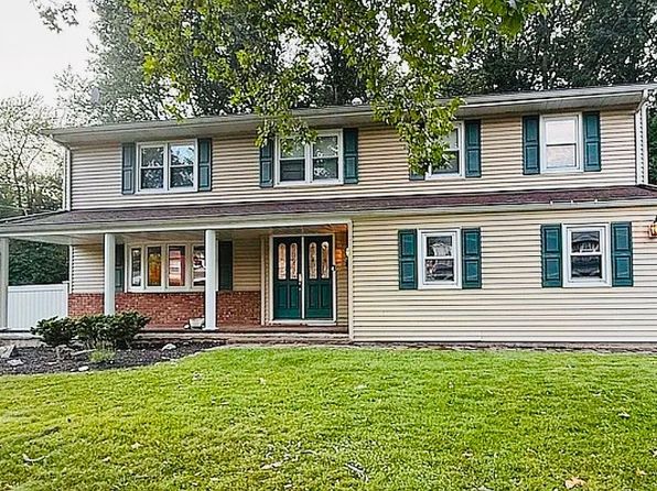 83 Newport Ave