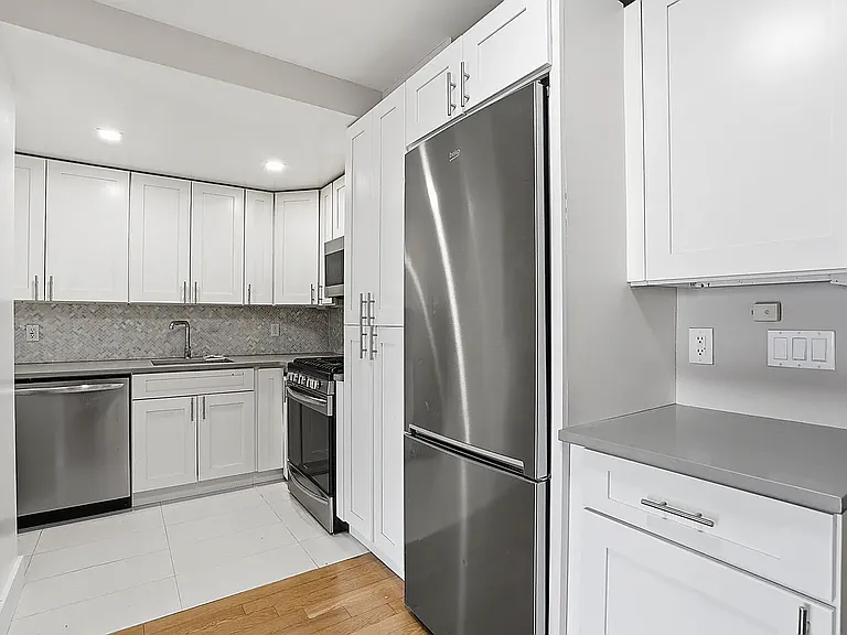 788 Columbus Ave #15B — Photo 2