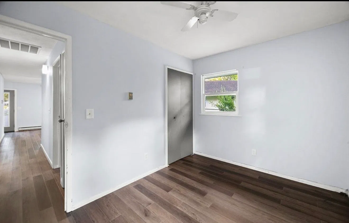 3 bed, 925 sqft, $1,400 — Photo 4