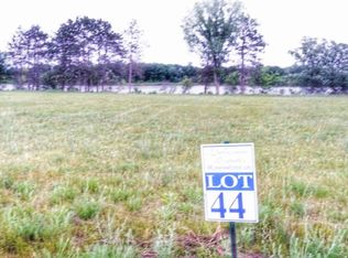 1032 Hidden Ln, New Richmond, WI 54017