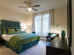 2220 Yale St, Houston, TX 77008
