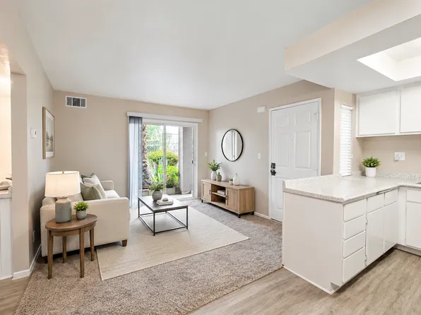553 N Santa Fe St #99, Hemet, CA 92543