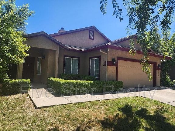 2nd image of 1835 Woodland Dr