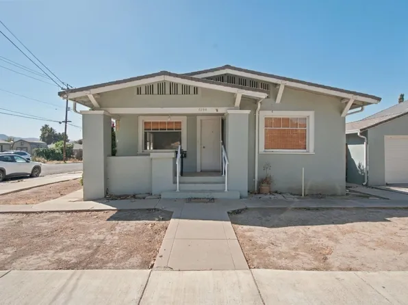 1196 West St, Hollister, CA 95023