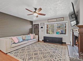 294 Timberlane Dr, Etowah, NC 28729