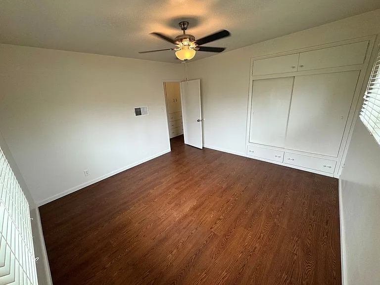 2204 Pierpont Blvd — Photo 12
