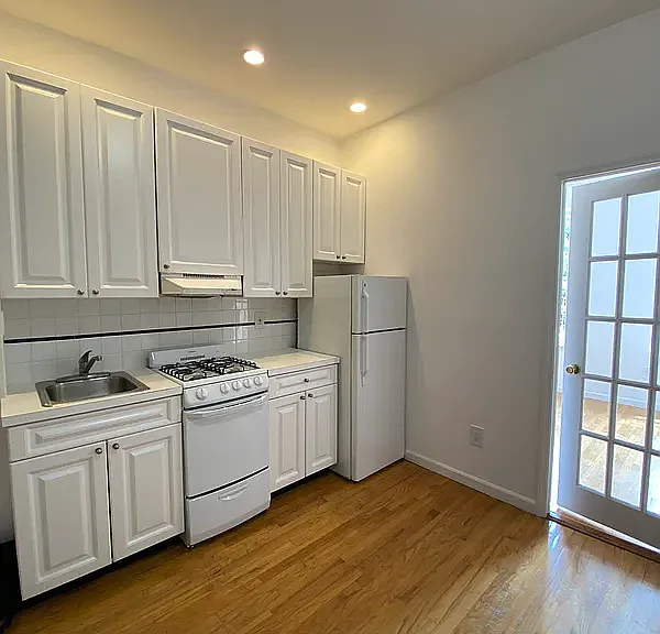 247 E 62nd St #14 — Photo 1
