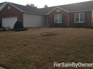 331 Dover Dr, Chatham, IL 62629