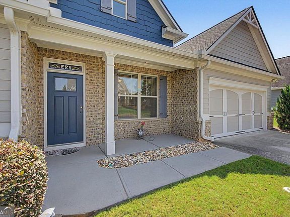 5th image of 43 Stately Oaks Dr SE