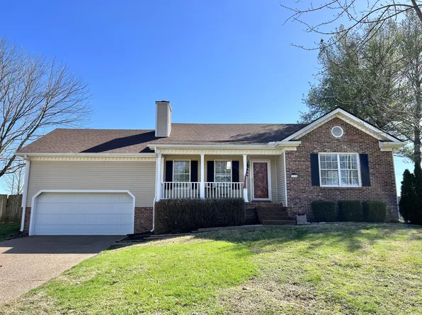 2730 Douglas Ln, Thompsons Station, TN 37179