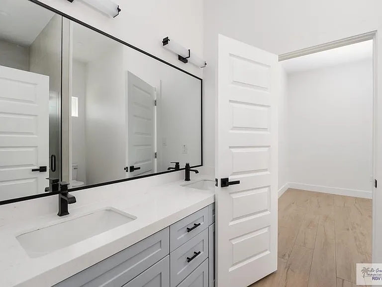 6297 Polanco Dr — Photo 13
