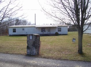 173 Bobby Tucker Rd, Westmoreland, TN 37186