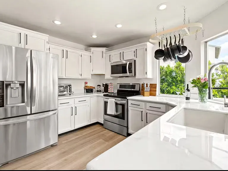 Fully Stocked Kitchen