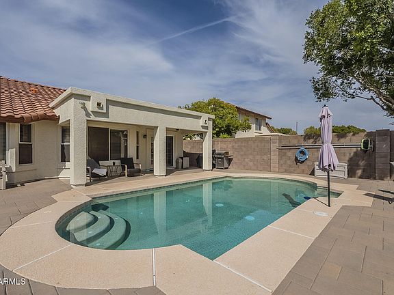 4th image of 5815 W CORRINE Drive